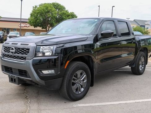 Used 2025 Nissan Frontier SV w/ SV Convenience Package AWD/4WD image 6