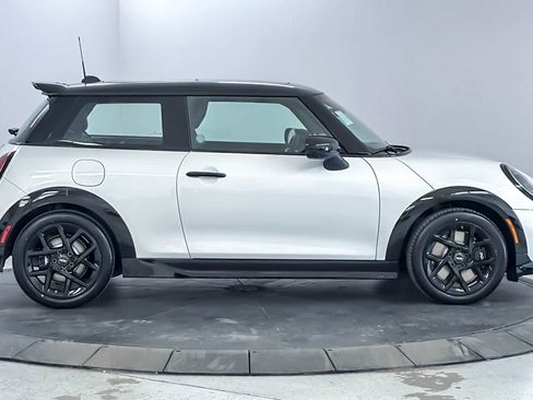 Used 2026 MINI Cooper S FWD image 8