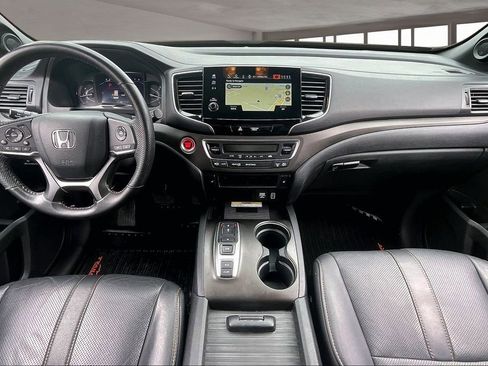 Used 2023 Honda Passport TrailSport image 7