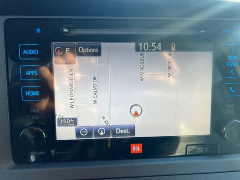 Used 2015 Toyota Sienna Limited image 21