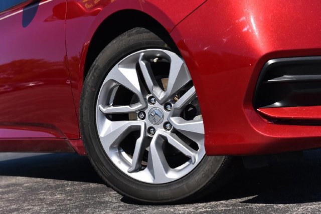 Used 2018 Honda Accord LX image 3