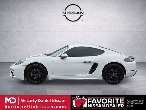 Used 2019 Porsche 718 Cayman image 3