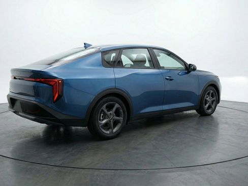 Used 2025 Kia K4 FWD image 9
