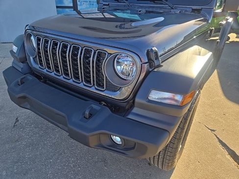New 2026 Jeep Wrangler Unlimited Sport AWD/4WD image 17