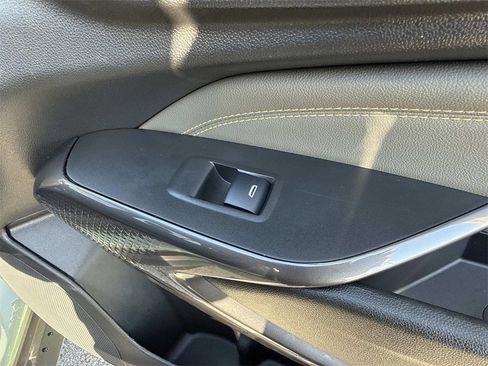 Used 2025 Chevrolet Trax ACTIV w/ Driver Confidence Package image 31