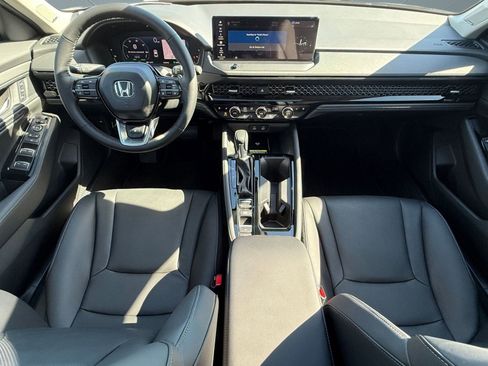 Used 2025 Honda Accord Touring image 13