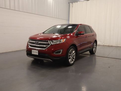 Used 2018 Ford Edge Titanium w/ Equipment Group 301A AWD/4WD image 5