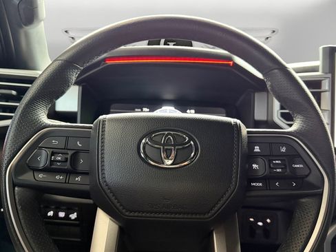 Used 2025 Toyota Tundra Limited image 21