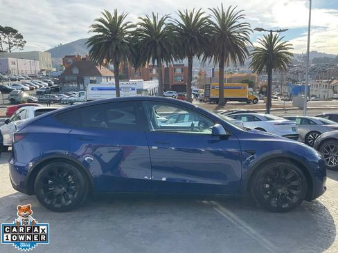 Used 2023 Tesla Model Y Long Range AWD/4WD image 3