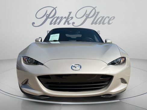 Used 2023 MAZDA MX-5 Miata Grand Touring RWD image 8