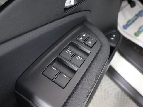 Used 2017 Honda Pilot Touring image 31