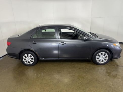 Used 2009 Toyota Corolla FWD image 9
