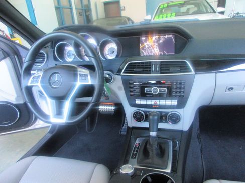 Used 2013 Mercedes-Benz C 350 Sport image 46