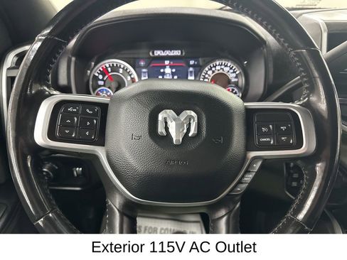Used 2022 RAM 2500 Big Horn w/ Level C Equiment Group AWD/4WD image 34