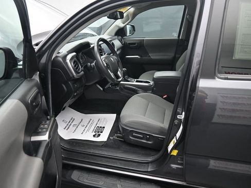 Used 2023 Toyota Tacoma SR5 AWD/4WD image 15