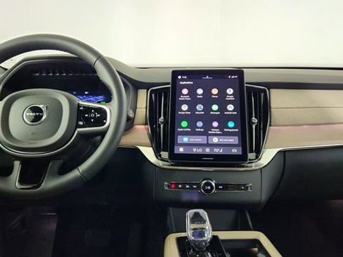 Used 2026 Volvo XC90 T8 Plus w/ Protection Package Premier AWD/4WD image 27