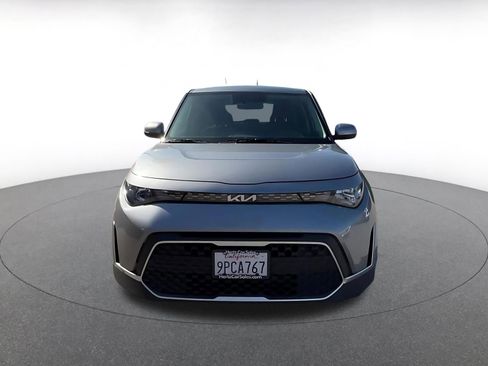 Used 2025 Kia Soul LX w/ LX Technology Package image 4