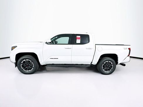 Used 2026 Toyota Tacoma TRD Sport AWD/4WD image 6