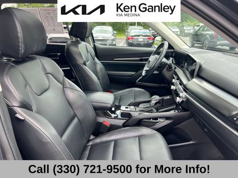 Certified 2024 Kia Telluride S w/ S Sunroof Package AWD/4WD image 63