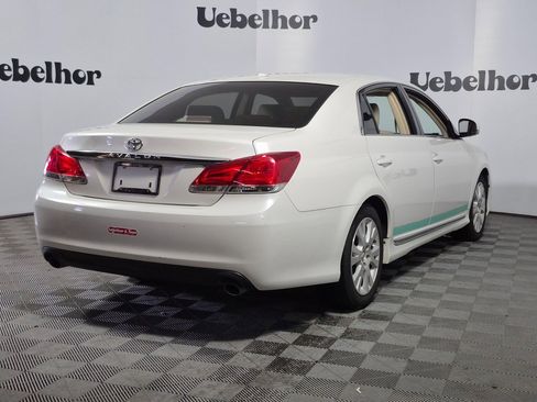 Used 2011 Toyota Avalon image 7