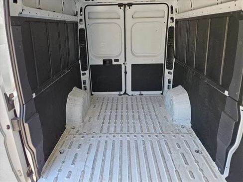 Used 2024 RAM ProMaster 2500 w/ Convenience Group FWD image 18