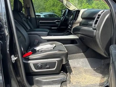 Used 2019 RAM 1500 Laramie AWD/4WD image 19