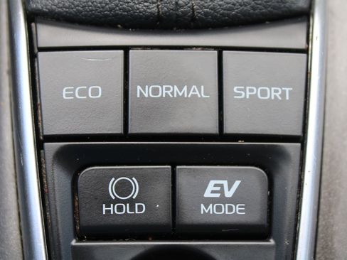 Used 2023 Toyota Camry LE image 35