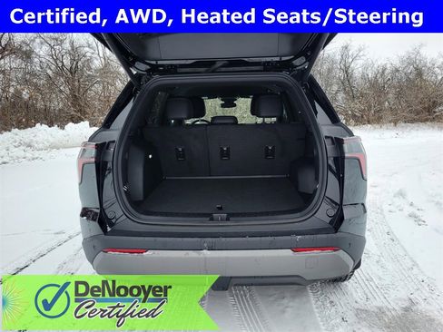 Used 2025 Chevrolet Equinox LT w/ Convenience Package II image 24