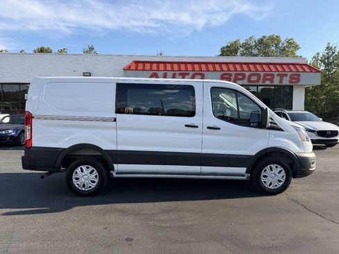 Used 2025 Ford Transit 250 Low Roof w/ Exterior Upgrade Package RWD image 4
