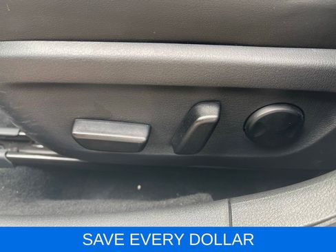 Used 2024 MAZDA MAZDA3 s FWD image 21