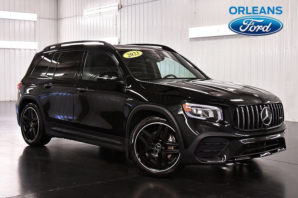 Used 2023 Mercedes-Benz GLB 35 AMG 4MATIC image 1
