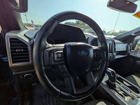 Used 2017 Ford F150 XLT w/ Equipment Group 302A Luxury AWD/4WD image 15