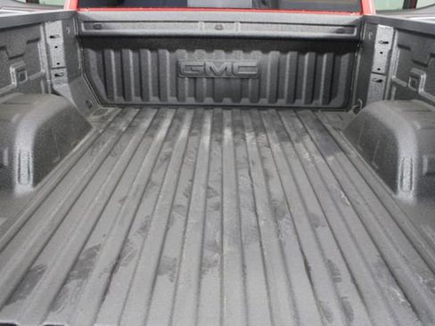 New 2026 GMC Sierra 1500 SLT image 21