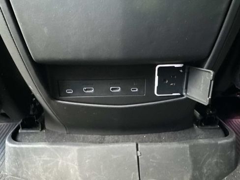 Used 2025 Cadillac Escalade V AWD/4WD image 20
