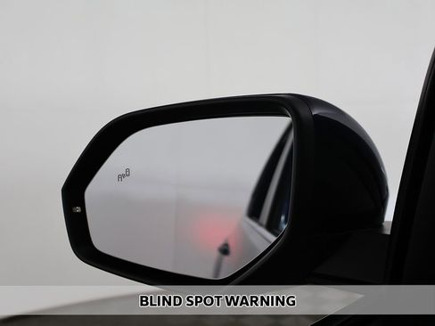 Used 2022 Volkswagen Atlas SE image 4