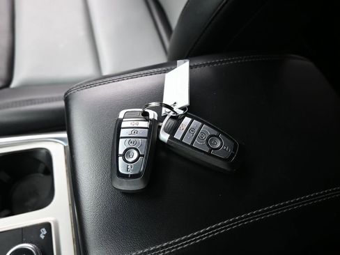 Certified 2023 Ford Explorer XLT w/ Equipment Group 202A image 20