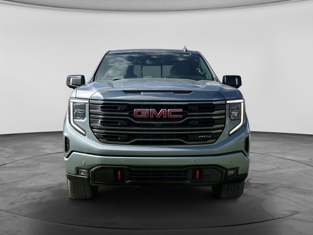 Used 2023 GMC Sierra 1500 AT4 w/ AT4 Preferred Package AWD/4WD image 4