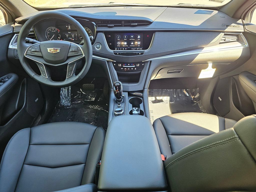 New 2026 Cadillac XT5 Luxury AWD/4WD image 17