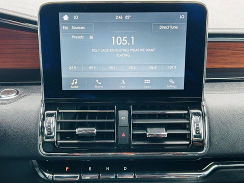 Used 2019 Lincoln Navigator Reserve AWD/4WD image 27