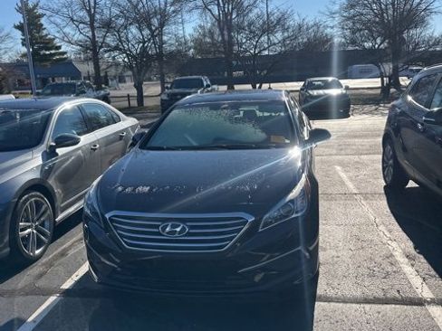 Used 2016 Hyundai Sonata SE w/ Cargo Package image 3