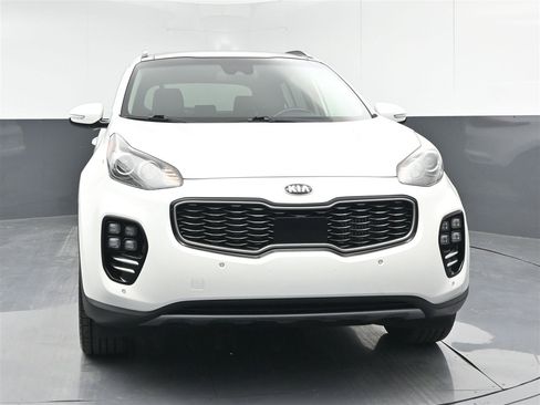Used 2018 Kia Sportage SX image 2
