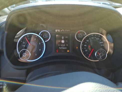 New 2025 RAM 2500 Big Horn image 12