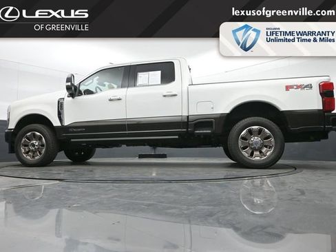 Used 2025 Ford F250 King Ranch w/ FX4 Off-Road Package AWD/4WD image 43