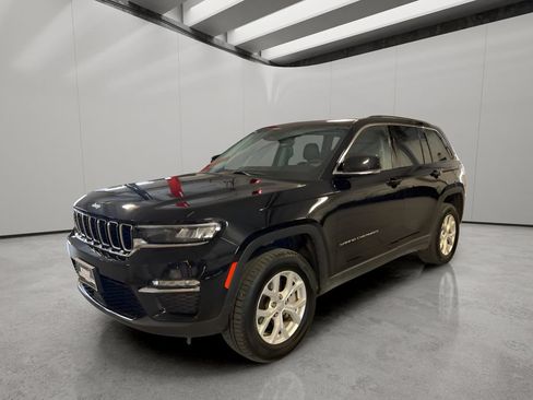 Used 2023 Jeep Grand Cherokee Limited AWD/4WD image 1