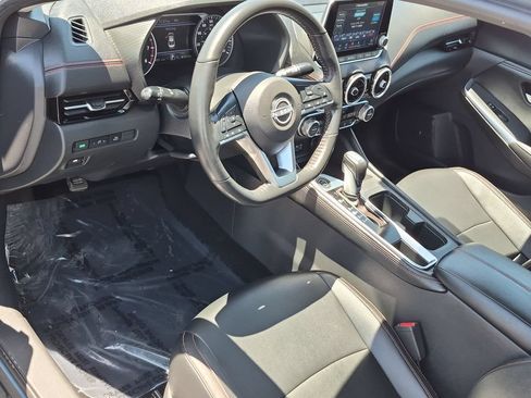 Used 2024 Nissan Sentra SR w/ SR Premium Package FWD image 2