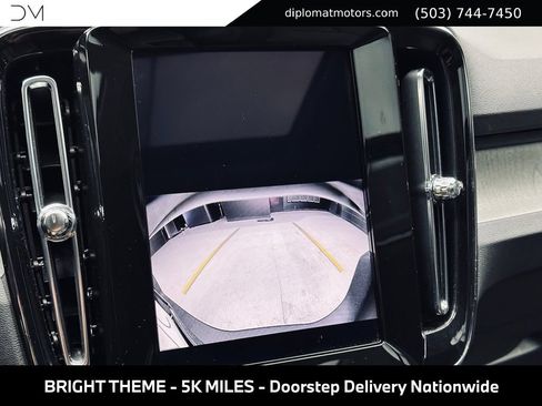 Used 2025 Volvo XC40 B5 Core w/ Protection Package Premier AWD/4WD image 36