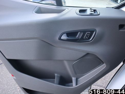 Used 2023 Ford Transit 350 XLT image 24