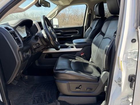 Used 2023 RAM 2500 Laramie image 11