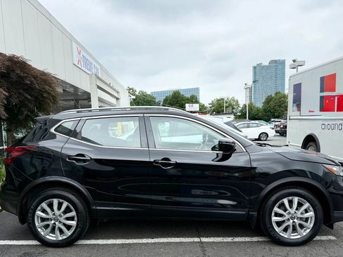 Used 2021 Nissan Rogue Sport SV AWD/4WD image 8