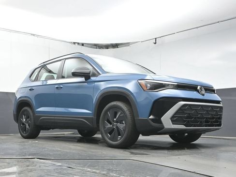 New 2026 Volkswagen Taos S FWD image 31